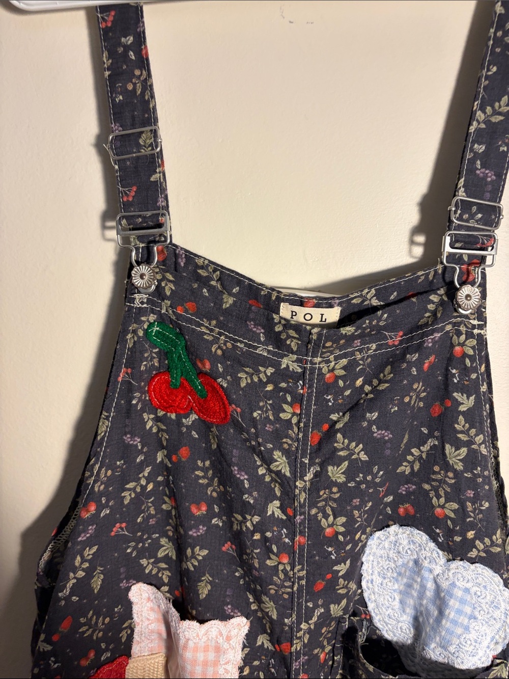POL Dark Floral Wide-Leg Jumpsuit with Patchwork Pockets - Picture 7 of 8